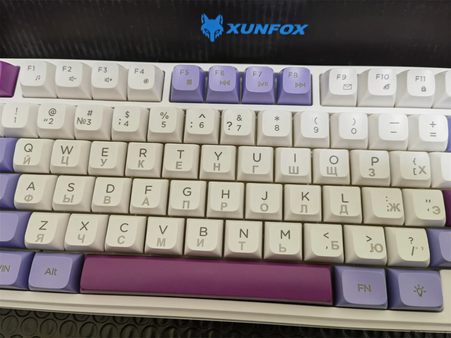 Keyboard K81 Gaming Keyboard 81 Key 80% Layout Spanish Russian Korean Arabic Keyboard USB Wired RGB Light Volume Knob Ergonomics