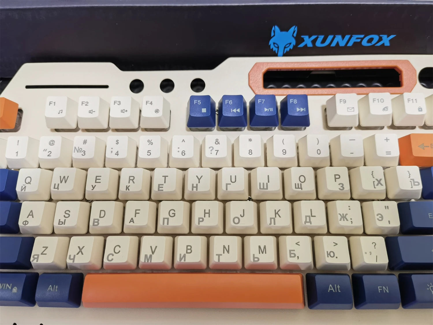 Gaming Keyboard 100% Layout Mechanical Feel 104 Key Spanish Russian Korean Arabic Keyboard Gamer Wired RGB Volume Knob Mouse K90