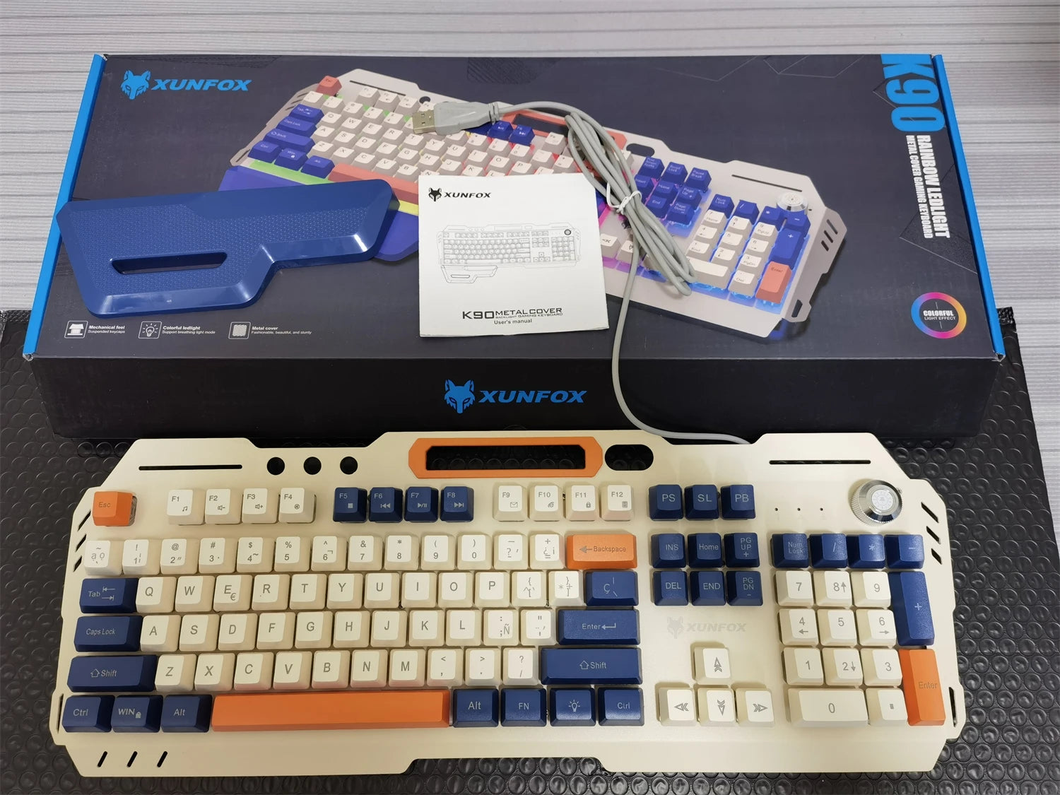 Gaming Keyboard 100% Layout Mechanical Feel 104 Key Spanish Russian Korean Arabic Keyboard Gamer Wired RGB Volume Knob Mouse K90